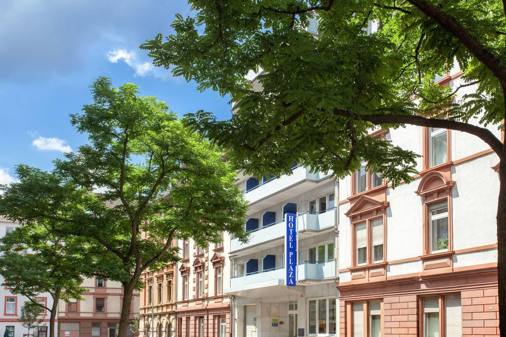 Hotel Plaza Frankfurt am Main Exterior photo