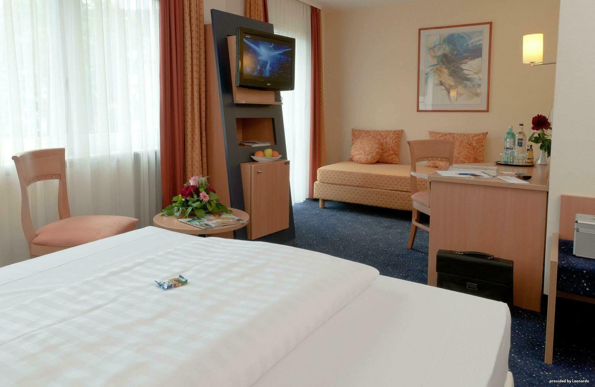Hotel Plaza Frankfurt am Main Room photo